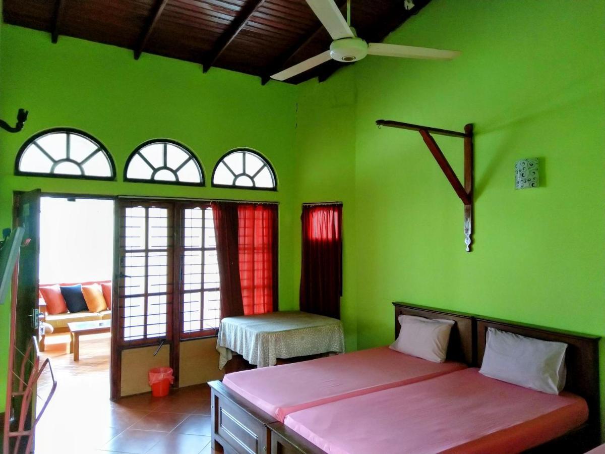 Kandyan Feel Free Homestay エクステリア 写真